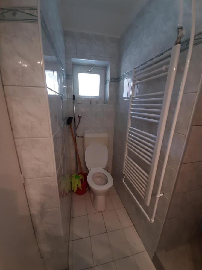 Gyopar Gyoengye Apartmanhaz Orosháza المظهر الخارجي الصورة