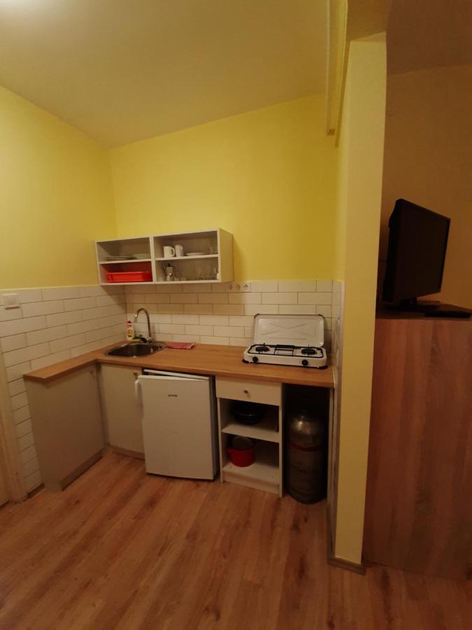 Gyopar Gyoengye Apartmanhaz Orosháza المظهر الخارجي الصورة