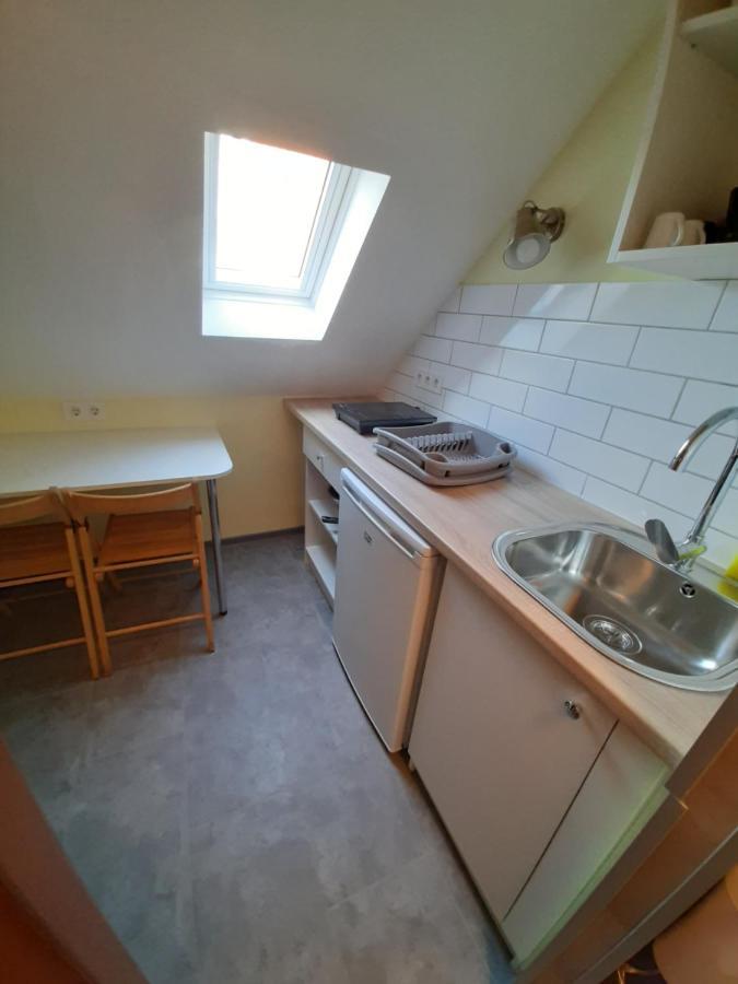 Gyopar Gyoengye Apartmanhaz Orosháza المظهر الخارجي الصورة